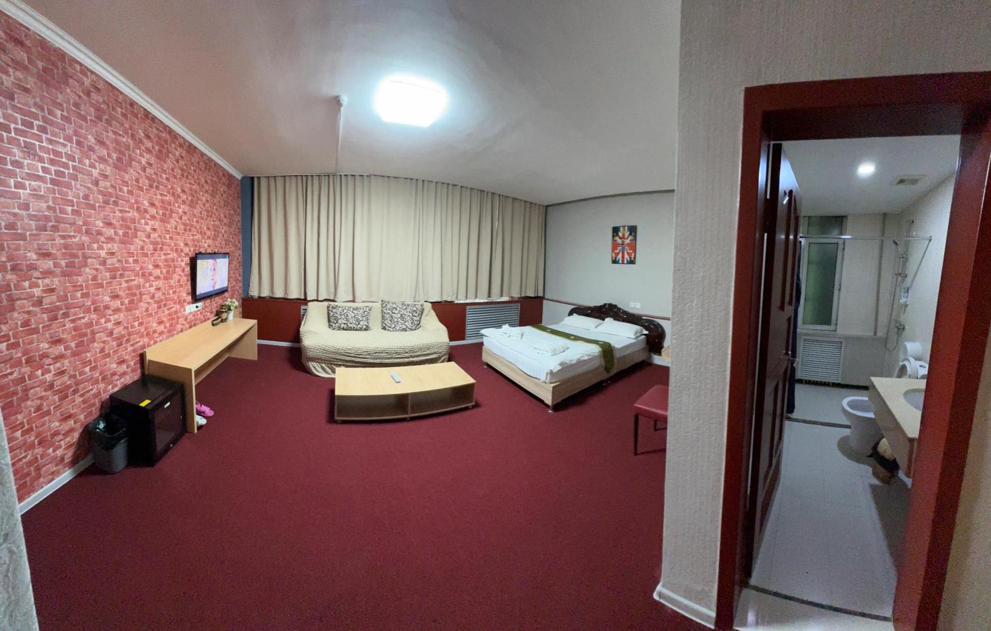 Zolotoi Drakon Hotel Almaty Exteriér fotografie